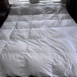 Brooklinen Canadian Down Twin Comforter Duvet Throw Blanket